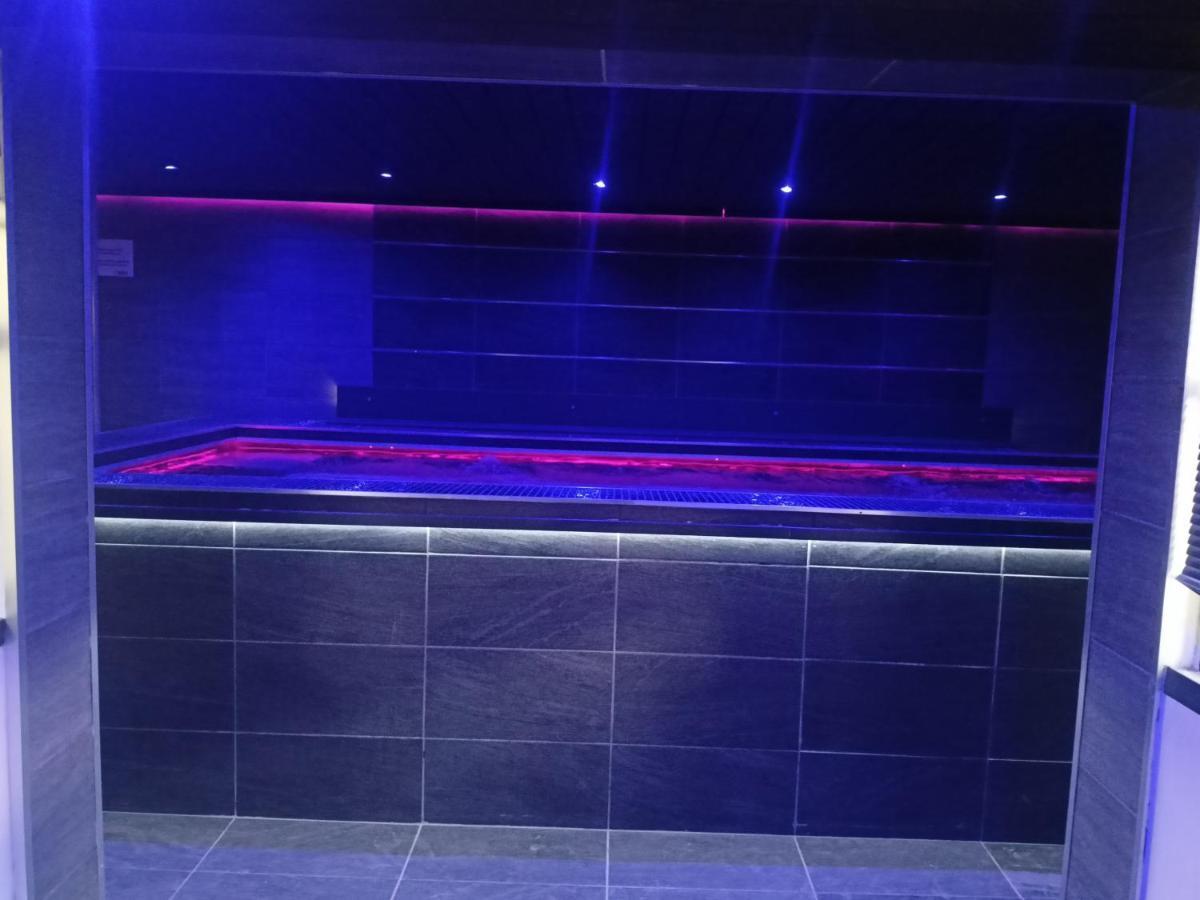 Mas La Farelle Gite, Fitness & Salle De Jeux Gratuite & Spa En Supplement Nîmes Exterior foto